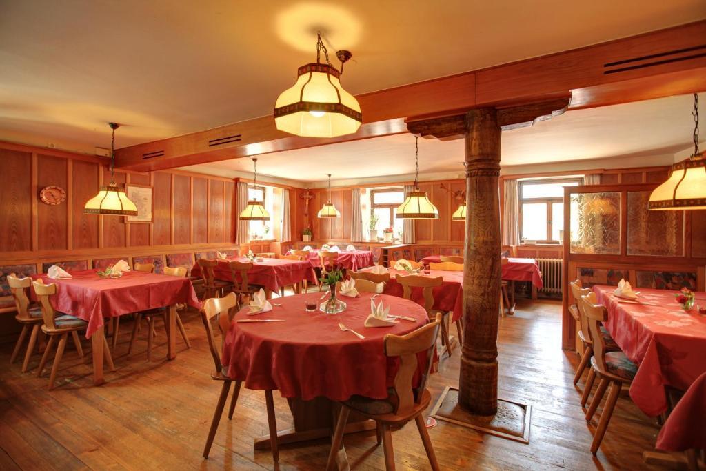 Gasthaus Zum Hirschen Oberrimsingen Exterior photo